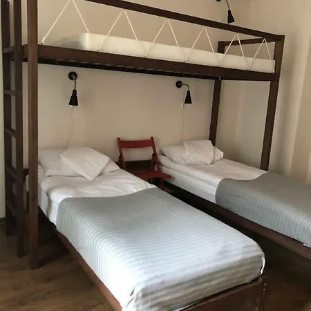 Rock'n'hostel Auberge de jeunesse *